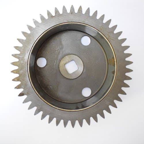 Used Oil Pump Gear fits John Deere 6650 6750 7200 7300 7400 7500 7800 9100 9120 9200 9220 9300 9320 9330 9400 9420 9430 9520 9530 9620 9630 RE53654 Used Oil Pump Gear fits John Deere 6650 6750 7200 7300 7400 7500 7800 9100 9120 9200 9220 9300 9320 9330 9400 9420 9430 9520 9530 9620 9630 RE53654