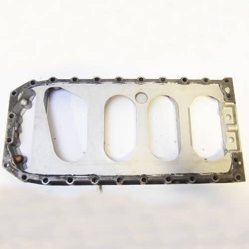 Used Oil Sump spacer fits Yanmar 3TNV88 425-34764 188620 fits Gehl R135 3640 4240 fits Mustang 2026 2041 2044 2054 Used Oil Sump spacer fits Yanmar 3TNV88 425-34764 188620 fits Gehl R135 3640 4240 fits Mustang 2026 2041 2044 2054