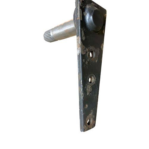 450986 | Park Brake Shaft With Lever | Case IH MX80C MX90C MX100 MX100C MX110 MX120 MX135 MX150 MX170 5120 5130 5140 5150 5220 5230 5240 5250 |  | A188092