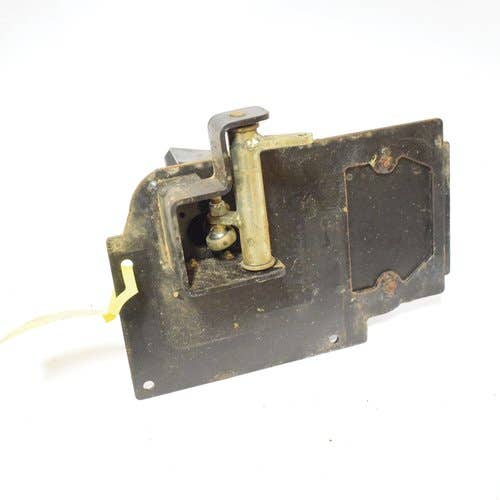 433622 | Pedal Bracket Assembly - RH | John Deere 318D 318E 319D 319E 320D 320E 323D 323E 324E |  | AT395399
