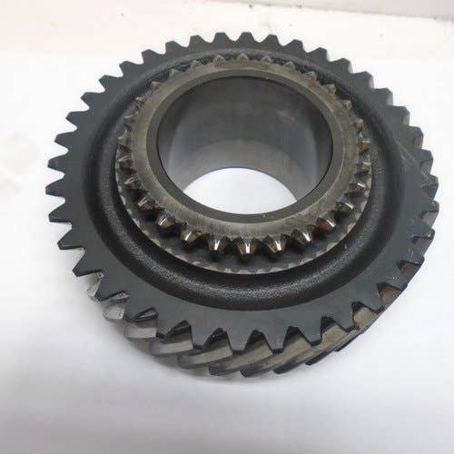 431239 | Pinion Shaft Gear - 1st & 5th | John Deere 2840 3030 3120 3130 |  | L28646