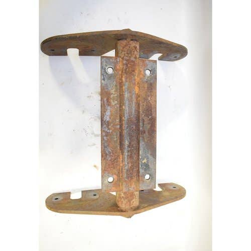 434734 | Pivot Carriage Bracket | ASV MD2810 |  | 0700-059 | 0307-080
