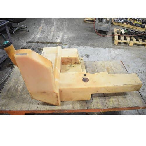 434641 | Plastic Fuel Tank | Gehl 7810E |  | 190768