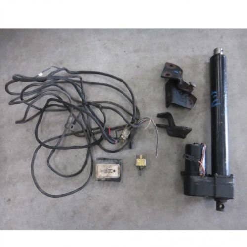 Used Power Fold Ladder Kit fits Gleaner R40 R42 R50 R52 R55 R60 R62 R65 R66 R70 R72 R75 71363023 71363078 Used Power Fold Ladder Kit fits Gleaner R40 R42 R50 R52 R55 R60 R62 R65 R66 R70 R72 R75 71363023 71363078