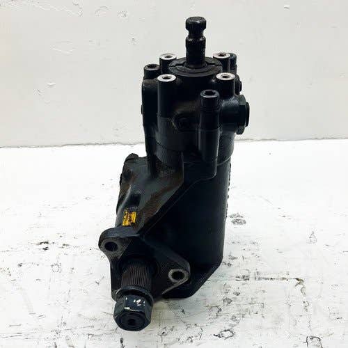 Used Power Steering Assembly fits Kubota B2320 B2401 B2410 B2620 B2710 B2910 B2920 B3200 B3300 B7500 B7510 B7610 B7800 L2600 L3000 6C070-41105