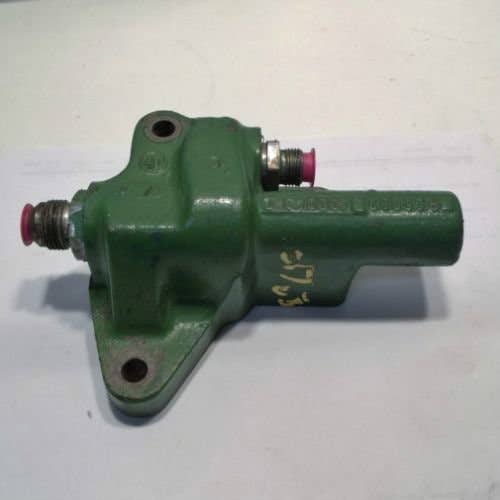 460288 | Pressure Relief Valve | John Deere 1640 2040 2040S 2140 2150 2155 2255 2350 2355 2355N 2550 2555 2750 2755 2855N 2950 2955 3040 3055 3140 3150 3155 3255 |  | AL31925