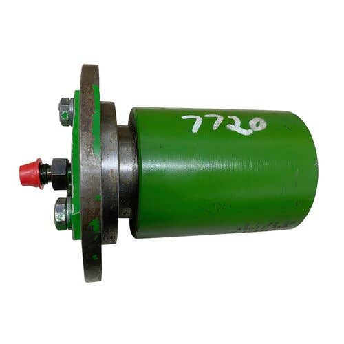 Used Primary Countershaft Cylinder fits John Deere 6620 6622 7720 7721 8820 AH108867 Used Primary Countershaft Cylinder fits John Deere 6620 6622 7720 7721 8820 AH108867