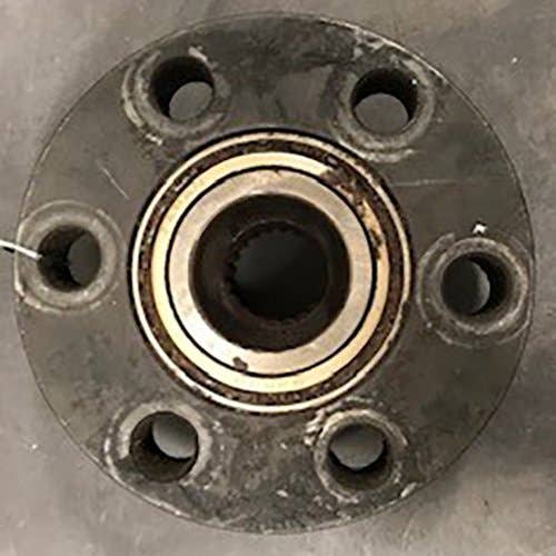 Used PTO Drive Hub fits New Holland fits Ford 2000 2310 3000 4000 4110 5000 5610 6600 6610 6700 6710 7000 7600 7610 7700 7710 E1NNN777AB C5NNN777A Used PTO Drive Hub fits New Holland fits Ford 2000 2310 3000 4000 4110 5000 5610 6600 6610 6700 6710 7000 7600 7610 7700 7710 E1NNN777AB C5NNN777A