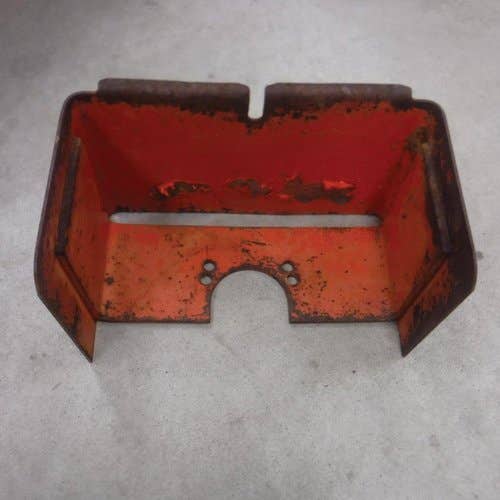 434278 | PTO Shield Assembly | Allis Chalmers D19 D21 170 175 180 185 190 190XT 200 210 220 220 7000 |  | 70255996