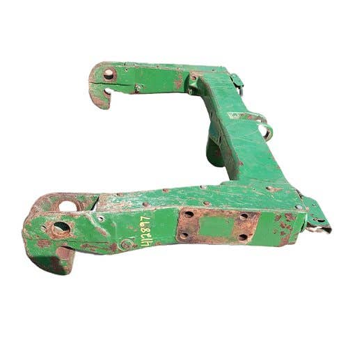 412897 | Quick Hitch Category III | Category II | John Deere 4430 4440 4450 4455 4560 4620 4630 4640 4650 4955 4960 7800 7810 8100 8100T 8110 8110T 8120 8120T 8130 8200 8200T 8210 8210T 8220 8220T 8300 8300T 8330 8330T 8400 |  | R47585 | R17585 |  R47586