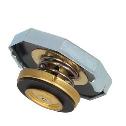 126942 | Radiator Cap 7 PSI Short Reach | John Deere 8560 8570 8760 8770 8870 8960 8970 9100 9200 9300 9300 9400 |  | RE49908