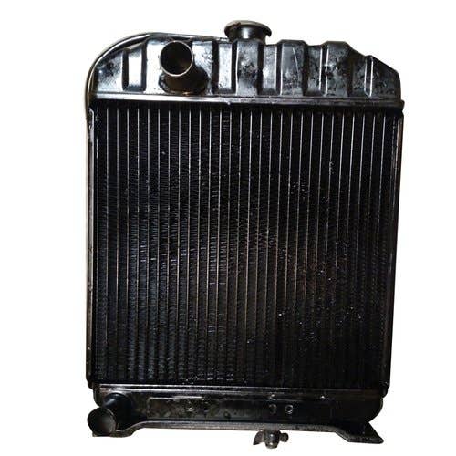 Reconditioned Radiator fits Kubota L225 15321-72061 Reconditioned Radiator fits Kubota L225 15321-72061