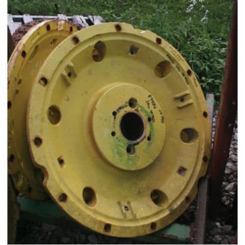 497923 | Rear Cast Wheel | John Deere 4455 4555 4755 4955 |  | R99582