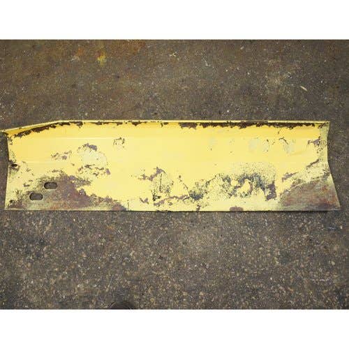 434896 | Rear Fender - Right Hand | New Holland L465 LS140 LS150 LX465 LX485 |  | 86591006 | 86541625