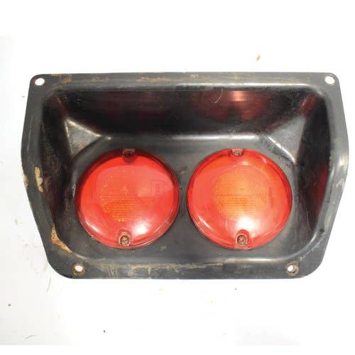 436520 | Rear Light Housing | JCB 135R 150TR 155 175 190 190T 205 205T 225 225T 250 260 260T 280 300 300T 320T 330 |  | 334/L0915