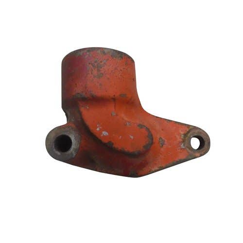 445707 | Rear Oil Cooler Elbow | International | Farmall | IH D361 DT361 D407 DT407 806 856 1026 1206 1256 1456 |  |  607262C1