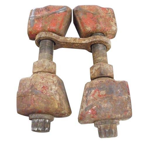 497844 | Rear Wheel Wedge Assembly | International | Farmall | IH 1086 1566 1568 1586 4366 4386 4568 4586 4786 5288 5488 6388 6588 6788 |  | 1287800C91 | 1283837C91 | 67475C1 | 67477C1 | 67478C1