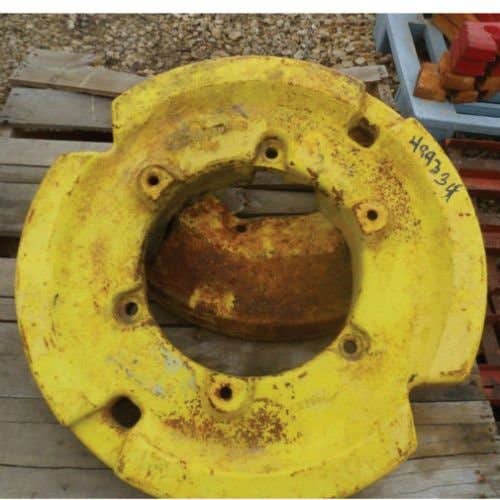 499334 | Rear Wheel Weight | John Deere 4040 4050 4240 4250 4440 4450 4520 4620 4630 4640 4650 4840 4850 5020 6030 8440 8450 8640 8650 8850 |  | R41030