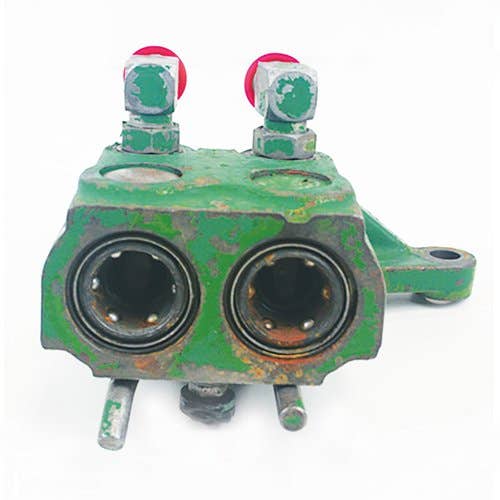404616 | Remote Break-Away Coupler | LH | John Deere 1020 1520 1530 2020 2030 2040 2240 2440 2630 2640 2840 2940 |  | AR39037 | R39110