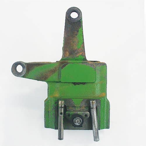 404616 | Remote Break-Away Coupler | LH | John Deere 1020 1520 1530 2020 2030 2040 2240 2440 2630 2640 2840 2940 |  | AR39037 | R39110
