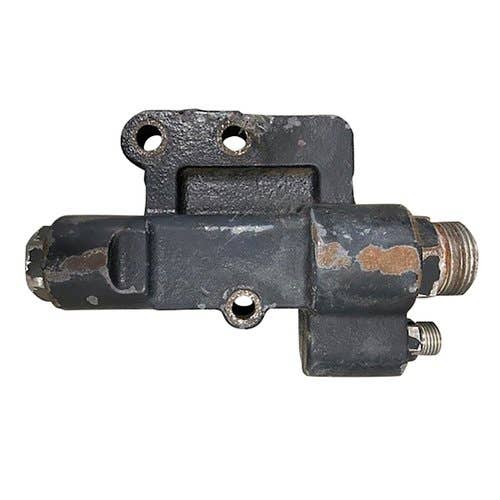 445231 | Remote Valve End Cover | Case IH 7110 7120 7130 7140 7150 7210 7220 7230 7240 7250 8910 8920 8940 8950 |  | 1978363C2