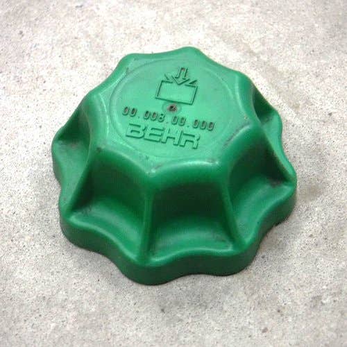 439718 | Reservoir Filler Cap | John Deere SE6010 SE6020 SE6100 SE6110 SE6120 SE6200 SE6210 SE6220 SE6300 SE6310 SE6320 SE6400 SE6410 SE6420 SE6510 SE6520 SE6610 SE6620 3215 3415 3415 5080R 5083 5093 5100R 5101 5325 5415 5425 5525 5603 5615 |  | AL76661
