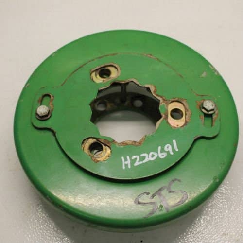 431878 | Reverser Spring Cap Assembly | John Deere S650 S660 S670 S680 S690 9660 9660 STS 9670 STS 9760 STS 9770 STS 9860 STS 9870 STS |  | AH219370 | H220691 | AH219379