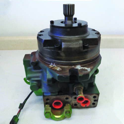 430423 | RH Front Hydraulic Motor | John Deere 4710 |  | AN205250 | AN205218