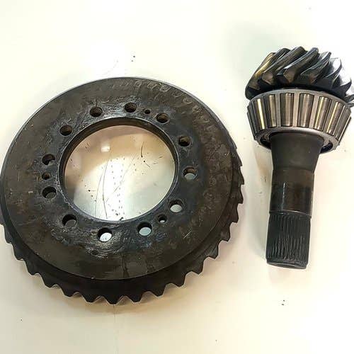 438113 | Ring & Pinion Gear Set | John Deere 9300T 9320T 9400T 9420T 9430T 9520T 9530T 9620T 9630T |  | R165570 | R165571 | 578-01-3311-082