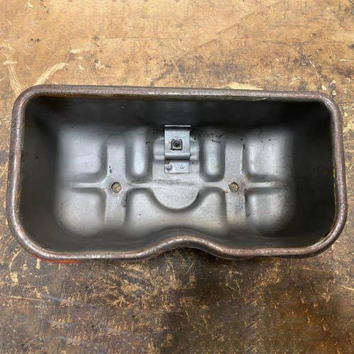 438335 | Rocker Arm Cover | Case W10E W10E W14 W14FL W14FL W14H W14H W18 W18 W18B W18B W20 W20 W20B W20B W20C W20C W24 W24B W24B W24C W24C 40 40 50 50 300C 301BD 336BD 336BDT 336D 400C 451BD 451BDT 504BD 504BDT 504DT 600 770 800 800 850 850 |  | A58929