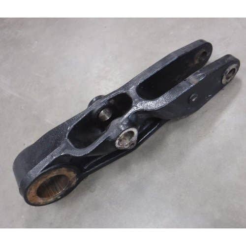 Used Rockshaft Lift Arm - RH fits Case IH MXM175 MXM190 Puma 165 Puma 180 Puma 195 Puma 210 5198417 fits New Holland T7050 T7060 TM175 TM190 5198417 Used Rockshaft Lift Arm - RH fits Case IH MXM175 MXM190 Puma 165 Puma 180 Puma 195 Puma 210 5198417 fits New Holland T7050 T7060 TM175 TM190 5198417