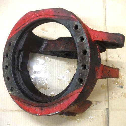 461281 | RWA Support Carrier Knuckle Housing - Left Hand | Case IH 1620 1640 1644 1660 1666 1680 1688 2144 2166 2188 2344 2366 2377 2388 2577 2588 |  | 1970354C1