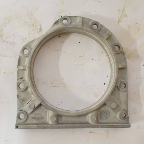 Used Seal Retainer Plate fits New Holland fits Ford 2600 2610 3600 3610 4110 4600 4610 5600 5610 6600 6610 6710 7600 7610 E5HN6N306AC fits Versatile 