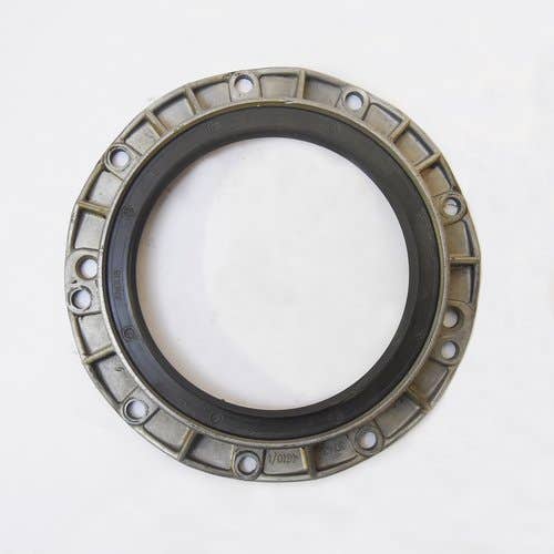 437311 | Seal Retainer Plate | New Holland L783 L785 | Perkins 4.203.2 |  | 505919