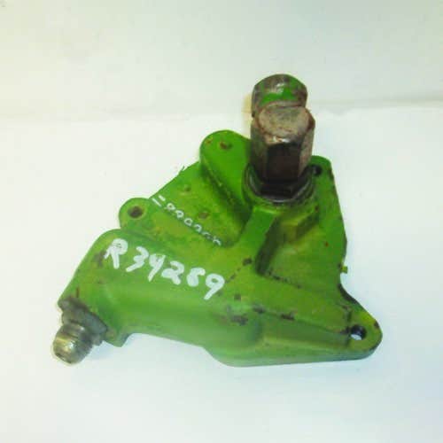 Used Selective Control Valve Side Cover fits John Deere 7020 1020 1520 1530 1630 1640 2020 2030 2040 2140 2150 2240 2350 2440 2550 2640 2750 R39289