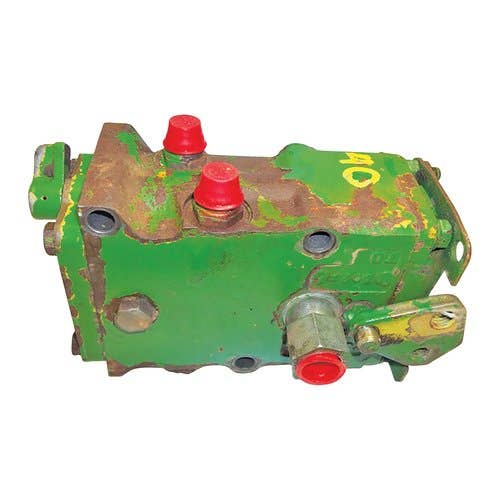 403671 | Selective Control Valve | John Deere 1020 1030 1040 1120 1130 1140 1520 1530 1630 1640 1830 2020 2020 2030 2040 2120 2130 2140 2150 2240 2255 2350 2440 2550 2630 2640 2750 2840 2940 2950 3030 3130 7020 |  | AR40828 | AR40824