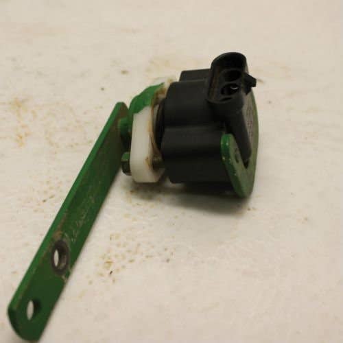 432514 | Sensor | John Deere 110 250D 300D 350D 400 457 458 466 467 468 557 558 566 567 568 572 582 592 644H 724J 744E 744H 744J 824J 844J 844K 9120 9220 9320 9320T 9420 9420T 9520 9520T 9620 9620T |  | RE261355