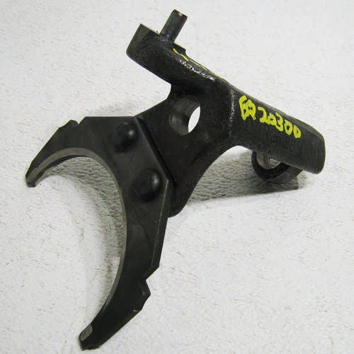 436901 | Shift Fork | John Deere 4010 |  | AR26363 | R26196