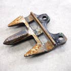 440784 | Sickle Guard | John Deere 600 600 615F 615R 618F 618R 620F 620R 622F 622R 625F 625R 630F 630FD 630R 635F 635FD 635R 640FD | | H213507 | AH213055