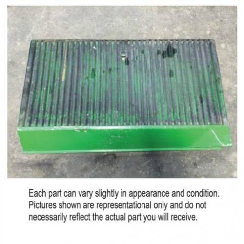 Used Side Screen - Left Hand fits John Deere 4555 4560 4650 4755 4760 4850 4955 4960 RE12882 Used Side Screen - Left Hand fits John Deere 4555 4560 4650 4755 4760 4850 4955 4960 RE12882