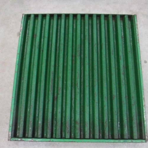 401933 | Side Screen | John Deere 3010 3020 |  | AR26849
