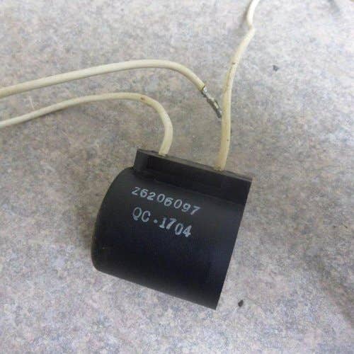 Used Solenoid Coil fits John Deere 9450 9550 9560 9600 9650 9660 600 615F 616 618 618F 620F 620R 622F 622R 625F 625R 630F 630R 635F 635R AH161530 Used Solenoid Coil fits John Deere 9450 9550 9560 9600 9650 9660 600 615F 616 618 618F 620F 620R 622F 622R 625F 625R 630F 630R 635F 635R AH161530