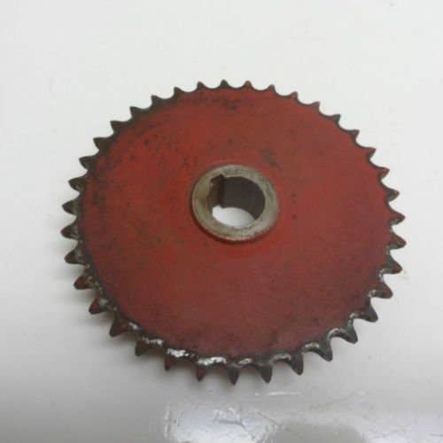 418085 | Sprocket Drive - Grain Tank Unloader | Case IH 1620 1640 1644 1660 1666 1670 1680 1682 1688 2144 2166 2188 2344 2366 2377 2388 | International | Farmall | IH 1420 1440 1460 1470 1480 1482 |  | 192925C1
