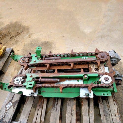 450788 | StalkMaster Row Unit Assembly - Early | John Deere 600 606 606C 608 608C 612 612C 618 618C |  | BH84584
