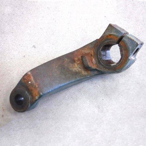 433795 | Steering Arm | RH | Kubota L2800 L3010 L3130 L3200 L3240 L3301 L3400 L3800 L3830 L4300 L4400 L4600 MX4700 MX5000 MX5100 |  | 31351-11213 | 31351-11210 | 31351-11212
