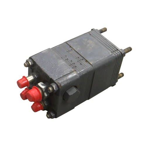 454152 | Steering Controller | Kubota L2900 L3010 L3300 L3410 L3600 L3710 L4200 L4300 L4310 |  | TA040-37002, TA040-37000