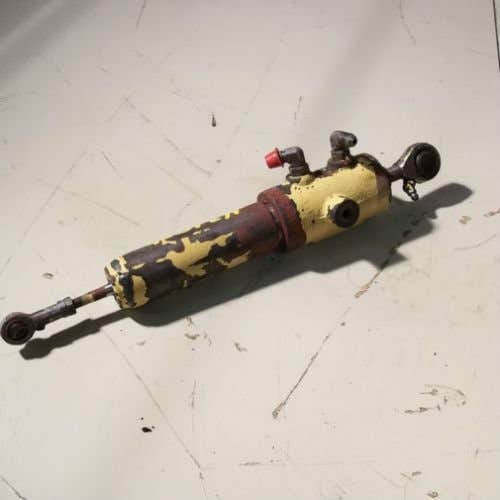 Used Steering Cylinder and Valve Assembly fits New Holland L35 L775 196989