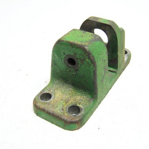 436646 | Steering Cylinder Bracket | John Deere 4050 4250 4450 4650 4850 |  | R71015