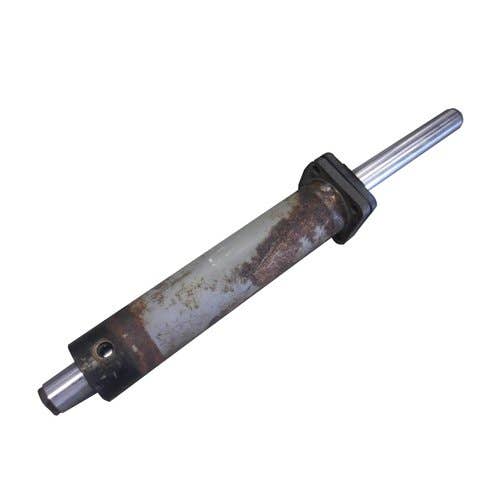 Used Steering Cylinder - Carraro fits John Deere 5200 5210 5300 5310 5400 5410 5500 5510 5415 5615 5220 5320 5420 5520 RE45916 fits Carraro 126638 Used Steering Cylinder - Carraro fits John Deere 5200 5210 5300 5310 5400 5410 5500 5510 5415 5615 5220 5320 5420 5520 RE45916 fits Carraro 126638
