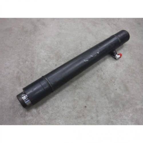 Used Steering Cylinder fits Massey Ferguson 8680 fits White 2500 2600 fits Gleaner N7 R40 R42 R50 R52 R60 R62 R70 R72 N5 N6 C62 71344944 Used Steering Cylinder fits Massey Ferguson 8680 fits White 2500 2600 fits Gleaner N7 R40 R42 R50 R52 R60 R62 R70 R72 N5 N6 C62 71344944